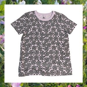 DISNEY UP Grape Soda Cap Lavender & Black Graphic Tee Woman’s Size Small